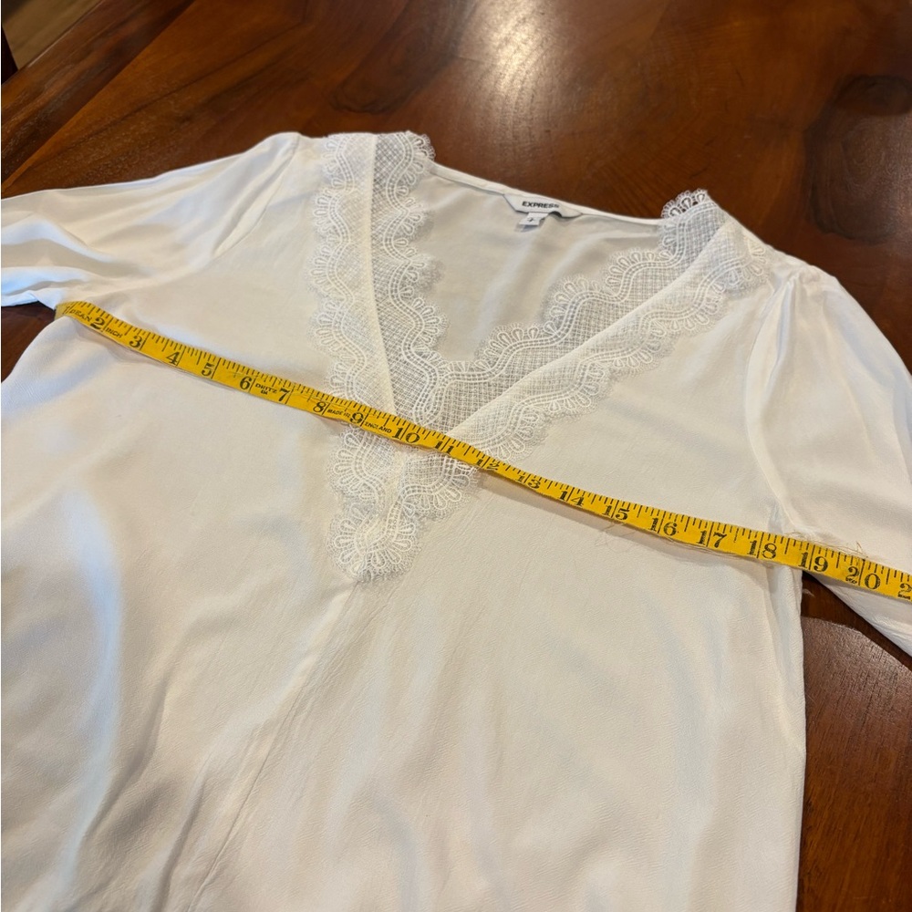 White Lace Blouse, by Express, size S/P - Picture 8 of 9